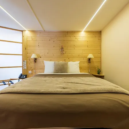 Domaine Du Hirtz, Restaurant & Lejlighedshotel 3*