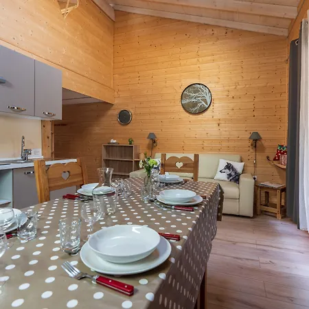 Domaine Du Hirtz, Restaurant & Lejlighedshotel Wattwiller
