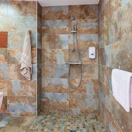 Apartmanhotel Domaine Du Hirtz, Restaurant & Wattwiller