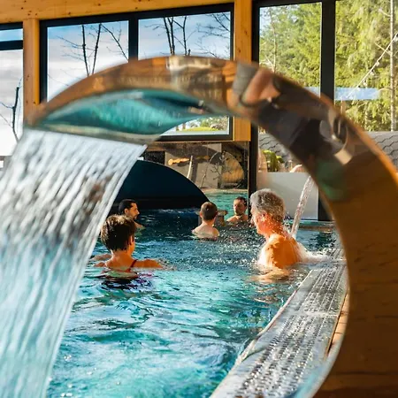 Domaine Du Hirtz, Restaurant & Aparthotel Wattwiller