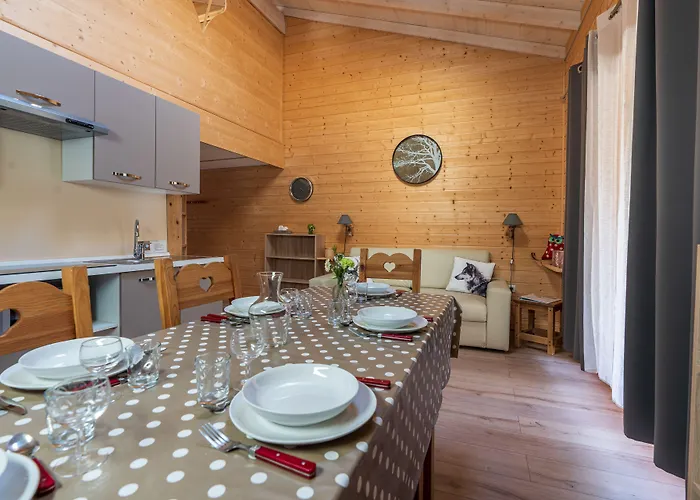 Domaine Du Hirtz, Restaurant & Aparthotel Wattwiller