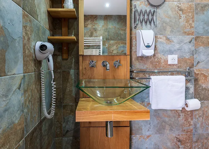 Domaine Du Hirtz, Restaurant & Hotel apartamentowy 3*