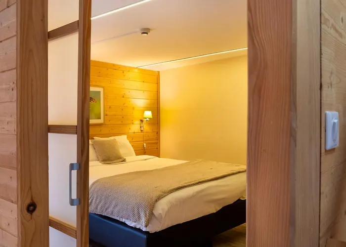 Domaine Du Hirtz, Restaurant & Aparthotel Wattwiller